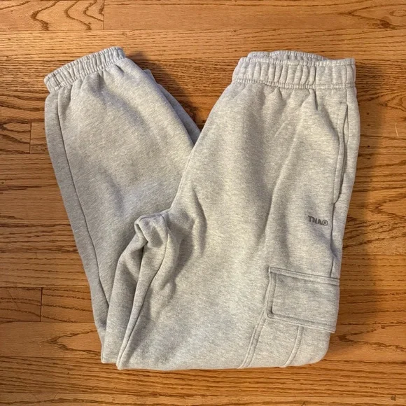 Aritzia TNA Cozy Sweatfleece Mega Cargo™ Jogger – Heather Grey – XS - Picture 3 of 7